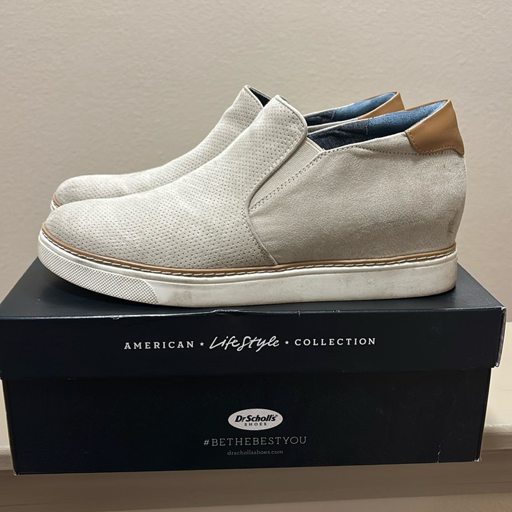 Wedge Tennis shoe